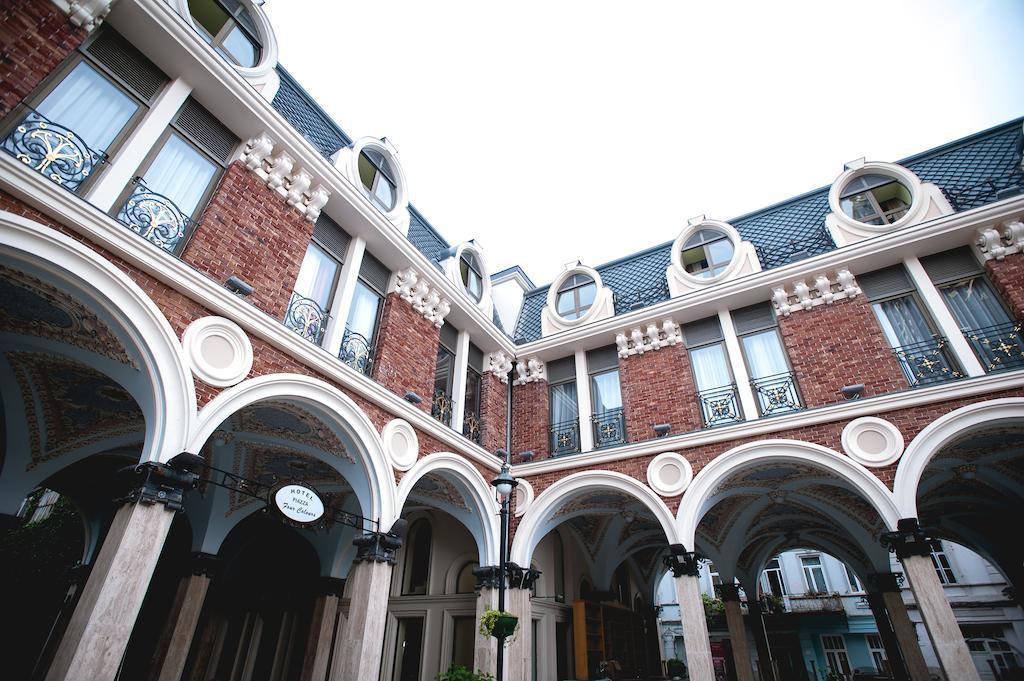 Hotel Piazza Four Colours Batumi Exterior foto