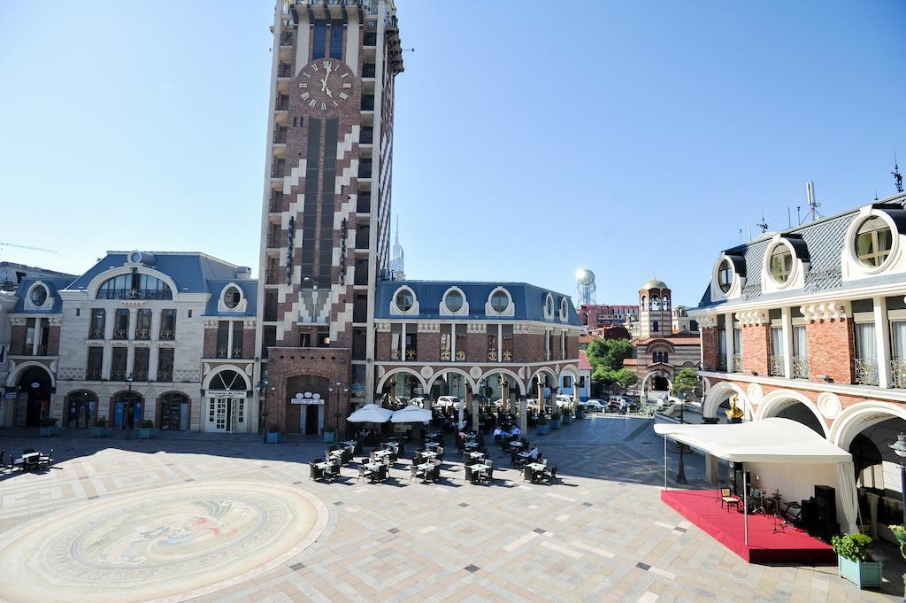 Hotel Piazza Four Colours Batumi Exterior foto